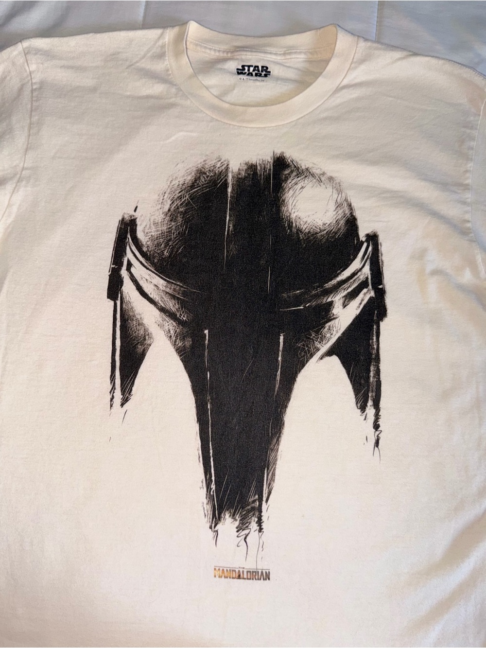 Star Wars The Mandalorian Cream Graphic T-Shirt - Large